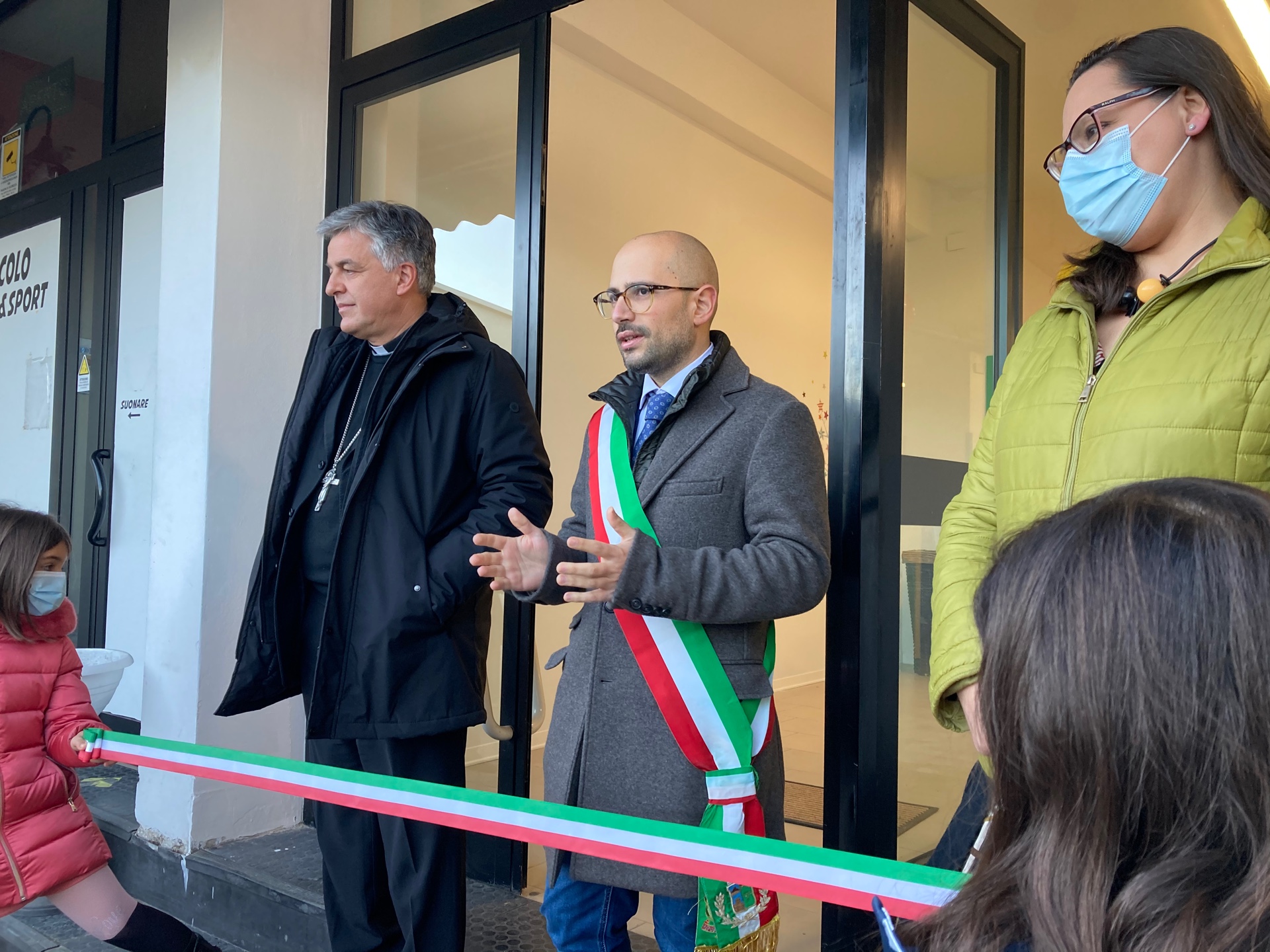 Ludoteca 4.0 inaugurata a Folignano con Mons. Gianpiero