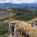 In bici nel Piceno: tornano le uscite di Le Marche Experience